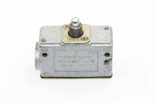 МП1302 У2 исп.1 микропереключатель